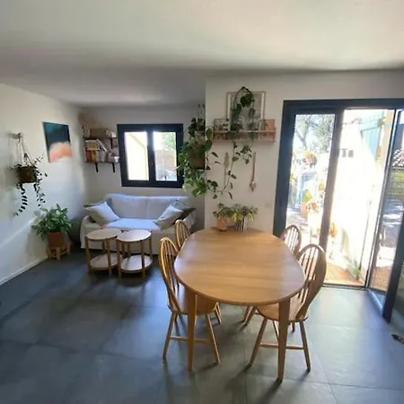 Mazet 6 Personnes / Piscine, Petanque, Tennis, Bbq * Le Lavandou